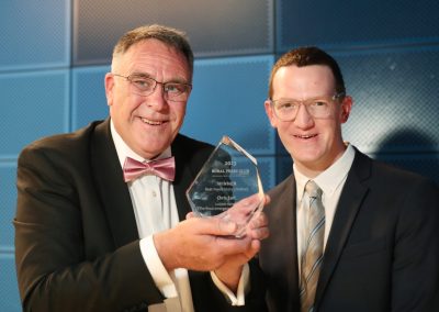 Chris Earl, The Loddon Herald, won Best News Story – Online – sponsored by Currie Communications, with Peter Somerville, Currie Communications.